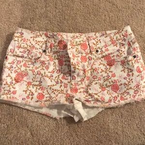 VS Floral Boyfriend Short